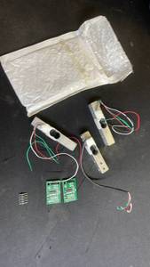 lot 10489 image: Electronic Circuit Boards and Components Kit
