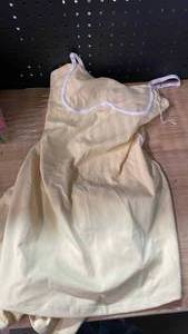 lot 20377 image: Pale Yellow Tennis Athletic Set with White Trim Hoodie XS