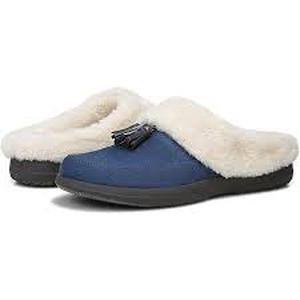 lot 8222 image: Vionic Blue Suede Fur-Lined Loafers with Tassels Size 7.5