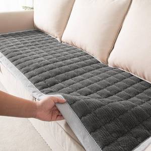 lot 3109 image: YJSMMXY Couch Cover for Dogs Washable,Anti-Slip Back Cat Mat Pet Pad Blanket for Furniture Protector,Fuzzy Pet Sofa Cover for 3 Cushion Couch Sofa Pets Friendly (Dark Gray, 1pc27.6inx59inSeat Cover)