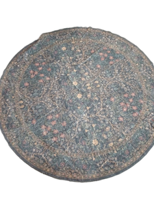 lot 5037 image: Large Round Persian Style Area Rug with Floral Pattern diameter of 96 in