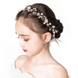 lot 12357 image: Wedding Hair Accecaries for Kids, Princess Headpiece White Flower Headband Pearl Hair Dress for Girl and Flower Girls Cute Bridal Wedding Hair Band
