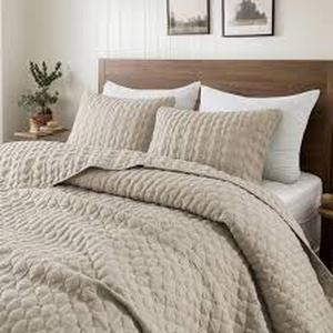 lot 5046 image: Beige Quilted Bedspread with Geometric Pattern queen size blanket and two pillowcases