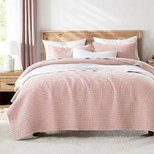 lot 19255 image: WDCOZY Quilts set with Pillow Shams Bedding Quilt Set (Queen, Light Pink)