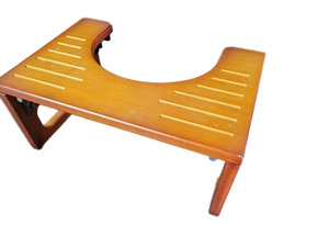 lot 15479 image: Wooden Toilet Step Stool