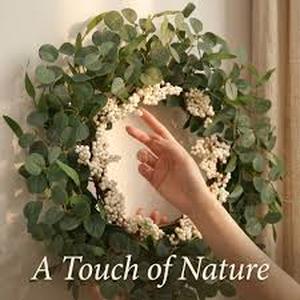 lot 3155 image: Eucalyptus and White Berry Wreath Home Decor