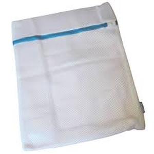 lot 20160 image: White Mesh Laundry Bag with Zipper (Set of 5)