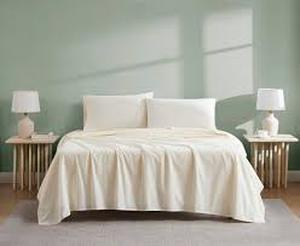 lot 20237 image: 4 Piece Queen Size 100% Organic Cotton Percale Sheet Set