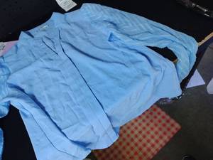 lot 18012 image: Grace Karin Light Blue Long Sleeve Button Up Dress Shirt Size M