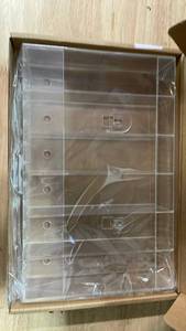 lot 20350 image: Clear Acrylic Straw Holder