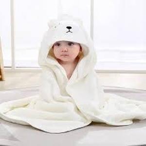 lot 18083 image: Polar bear kids towel