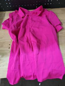 lot 20399 image: Funlingo Hot Pink Shirt Blouse Small