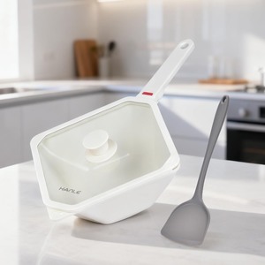 lot 11396 image: Hanle Safe Fluorine Free Ceramic Coating Square Wok With Lid 9 in