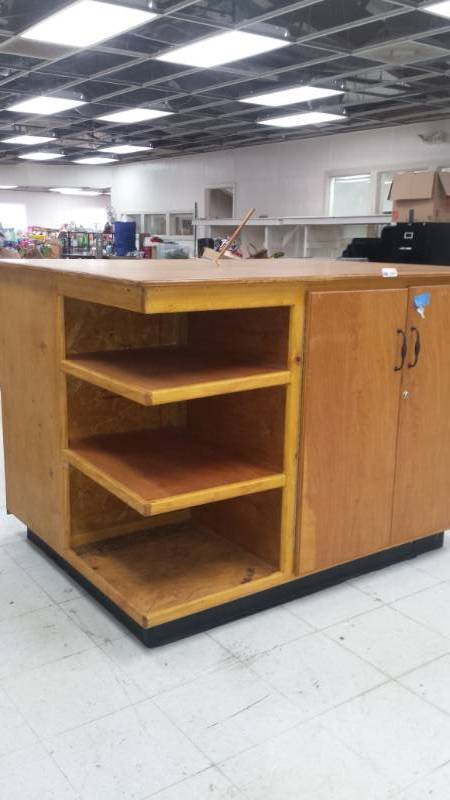 lot 1132 image: Freestanding Work Table with Built In Shelves