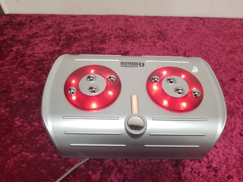 lot 9008 image: Destress Foot Massager - Homedics