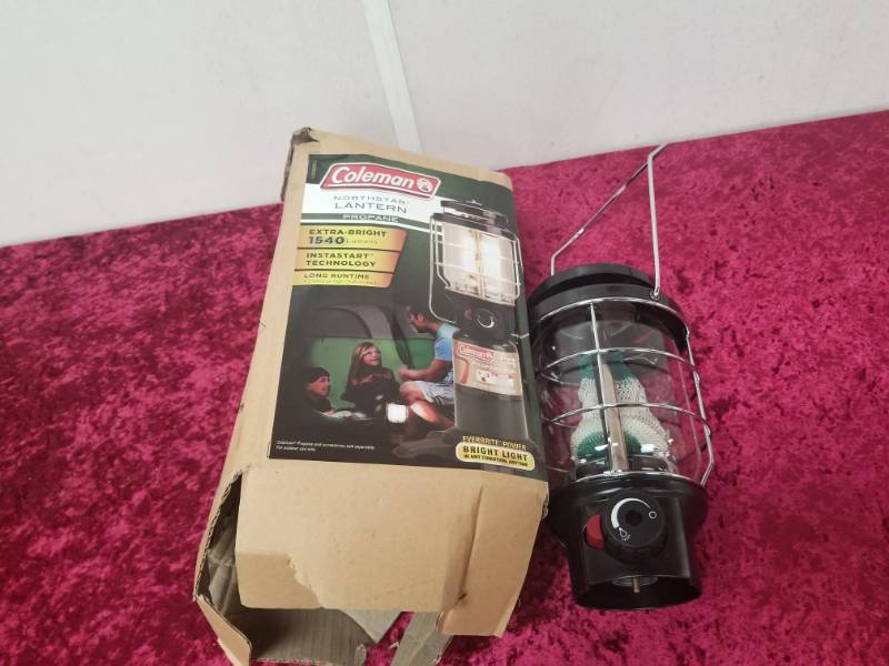 lot 9017 image: Coleman Northstar Propane Lantern with Box
