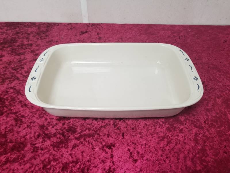 lot 9046 image: Longaberger 9 x 13 Dish