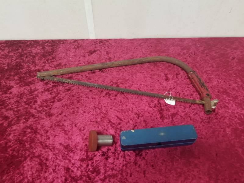 lot 9056 image: Limb Saw and Vintage Tool in Blue Buffalo Case