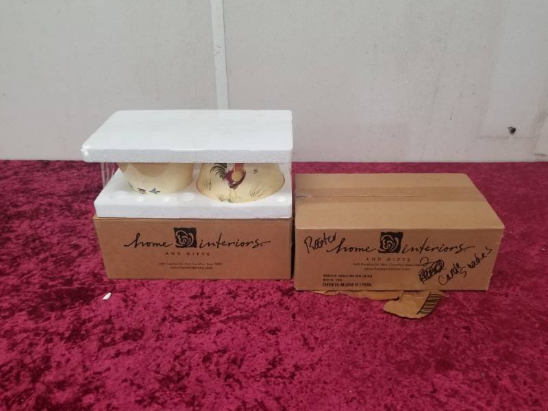 lot 7562 image: Home Interiors Chicken in a box