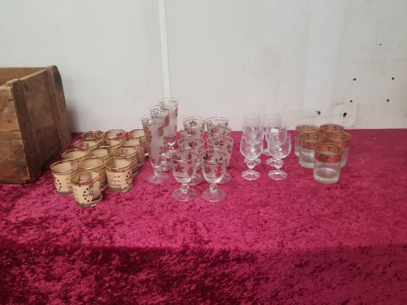 lot 7570 image: Libbey Starlyte Gold Leaf, Culver Tyrol Gold Band, Liberty Bell Rocks Glasses Sets