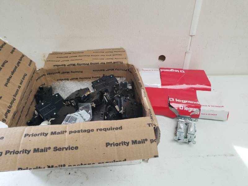 lot 7595 image: Box of Misc Electrical Breakers and Box of Electric Switches