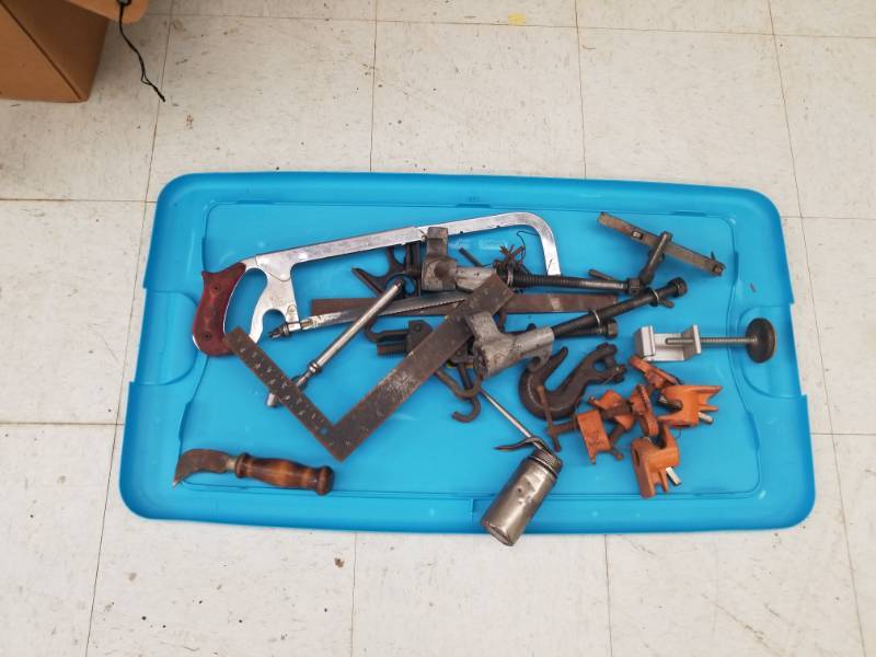 lot 7601 image: Lot of Misc Hand Tools