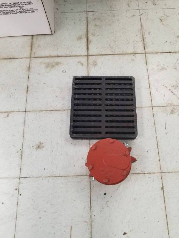 lot 7609 image: Plumbing  Floor Grates & Grinnell 6168.3MM Cap