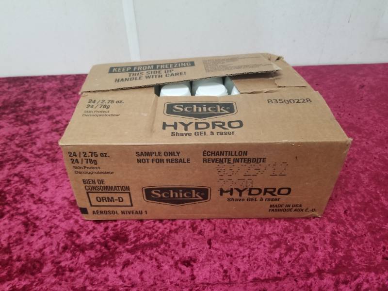 lot 9011 image: Case of Schick Hydro Shaving Cream