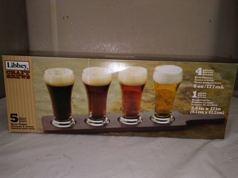 lot 3902 image: Four piece Beer Glass and Wood Carrier Set