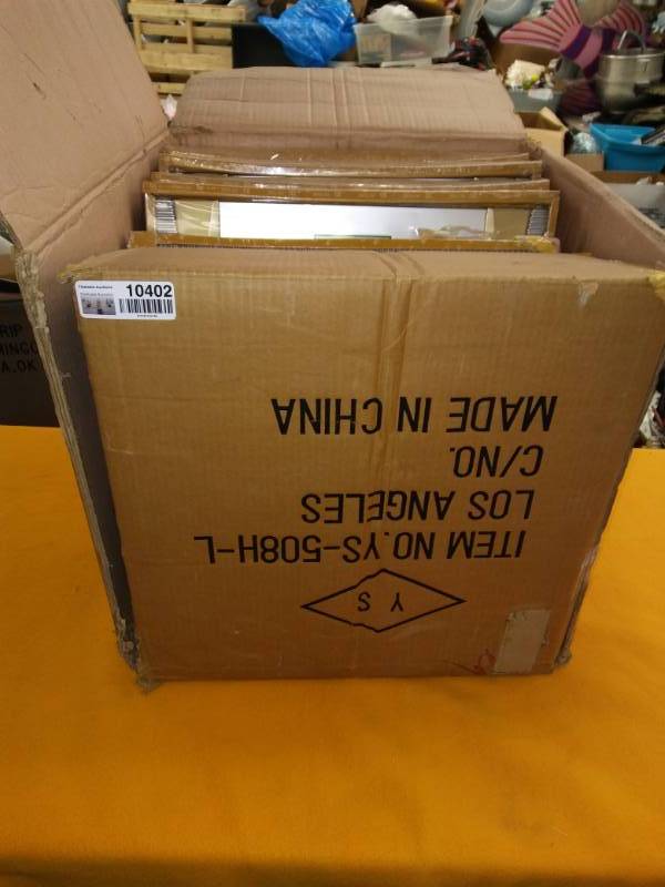 lot 10402 image: Case of Framed 3D Picture of Penguins and LCD Clock