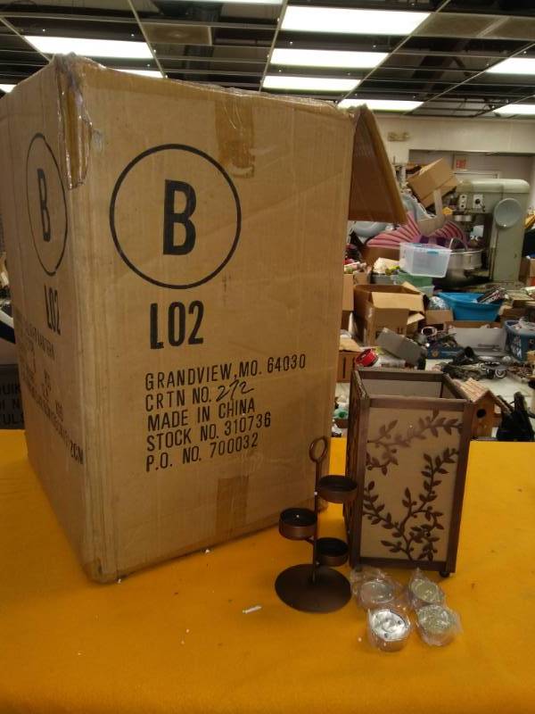 lot 10408 image: Case of Tealight Candle Holders