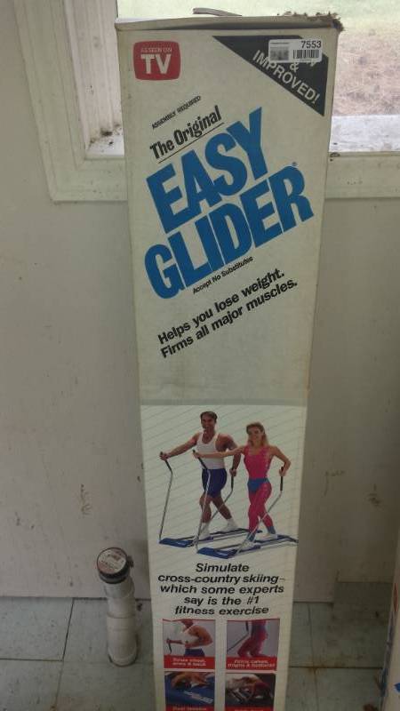 lot 7554 image: Easy Glider - As Seen on TV Helps lose weight
