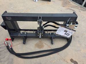 lot 4754 image: LandHonor Skid Steer 3 Point Hitch Adapter PHA-16-2C