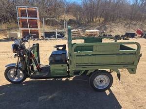 lot 4939 image: Sdlanch IRET13 Electric Utility Tricycle (Green)