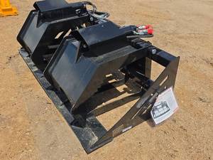 lot 5005 image: Skid Steer Hollow Wood Grabber Attachment