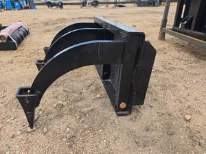 lot 5049 image: Mini Skid Steer Three-Tooth Ripper Attachment TRP12