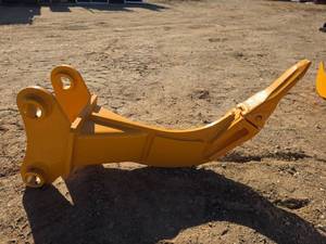 lot 5052 image: Caterpillar 305 Excavator Ripper Attachment