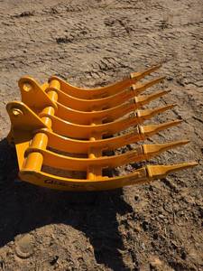 lot 5055 image: CAT 305 32-inch Excavator Ripper Teeth