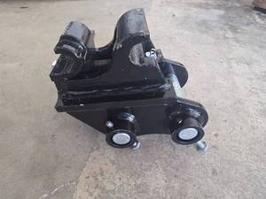 lot 5099 image: Mini excavator quick change attachment