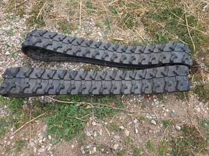 lot 5112 image: Rubber Track Set for Small Excavator or Mini Skid 1807237