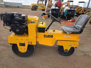 lot 5257 image: SL850 Vibratory Road Roller with 13.5HP Engine