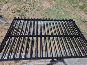 lot 5333 image: 20ft Bi-Parting Black Metal Security Fence Gate Panels