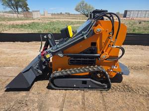 lot 5405 image: LandHonor Mini Skid Steer Loader LHR-ME380X2