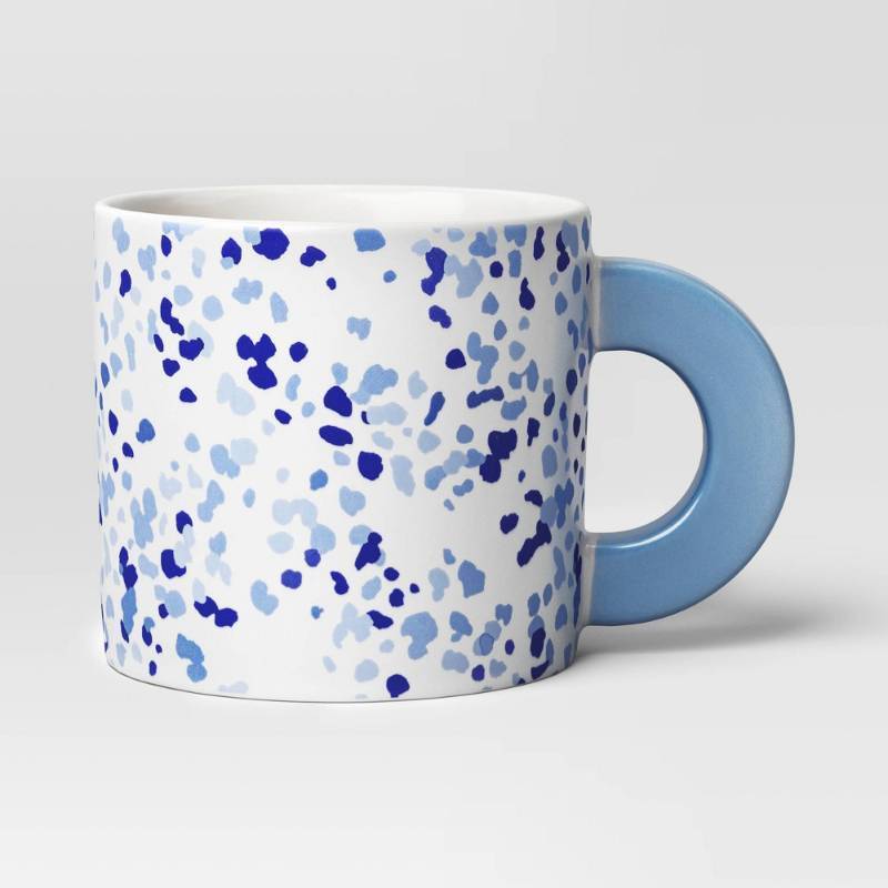 lot 2053 image: (2) 16oz Stoneware Splatter Mug Blue - Room Essentials - Retail $20