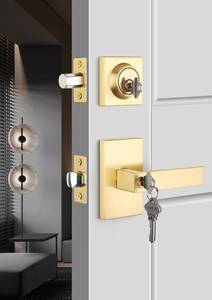 lot 44414 image: Door knob set, gold - Retail $48