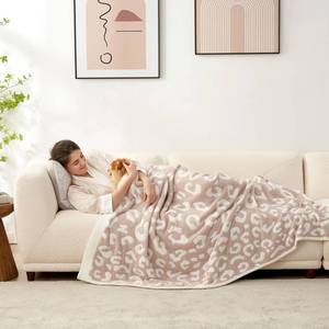 lot 61776 image: Snuggle Sac Ultra Soft Beige Leopard Blanket Twin Size - Oversized Reversible Cheetah Bedding Blanket, Leopard Pattern Throw Blankets for Bed, Sofa, Couch, 60x80 inches - Retail $50