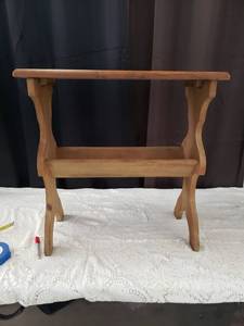 lot 10 image: Wooden Prayer Kneeler with Shelf