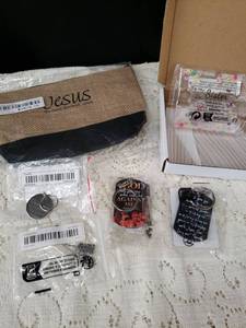 lot 29 image: Christian Cross Sign with Keychains and Accessories Bundle