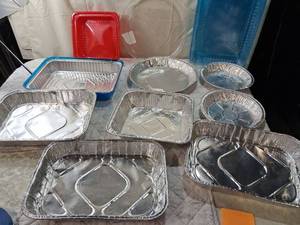 lot 50 image: Disposable Aluminum Foil Food Containers Set