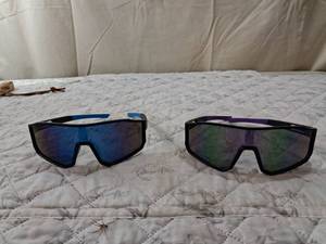 lot 68 image: Sports Performance Sunglasses with Mirrored Lenses